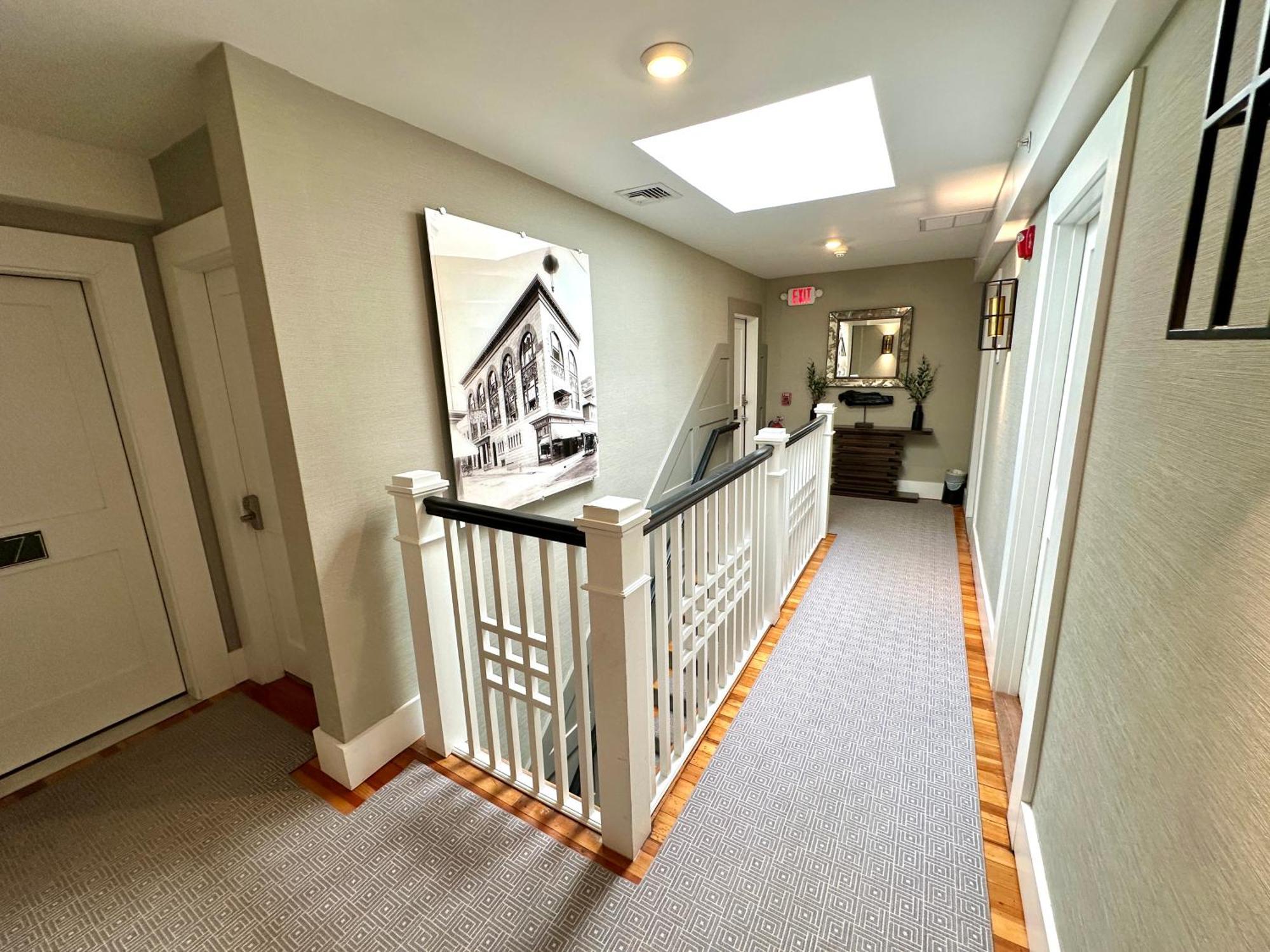 Entire Modern 7 Unit 7 Bath Boutique Inn Newport Exterior foto