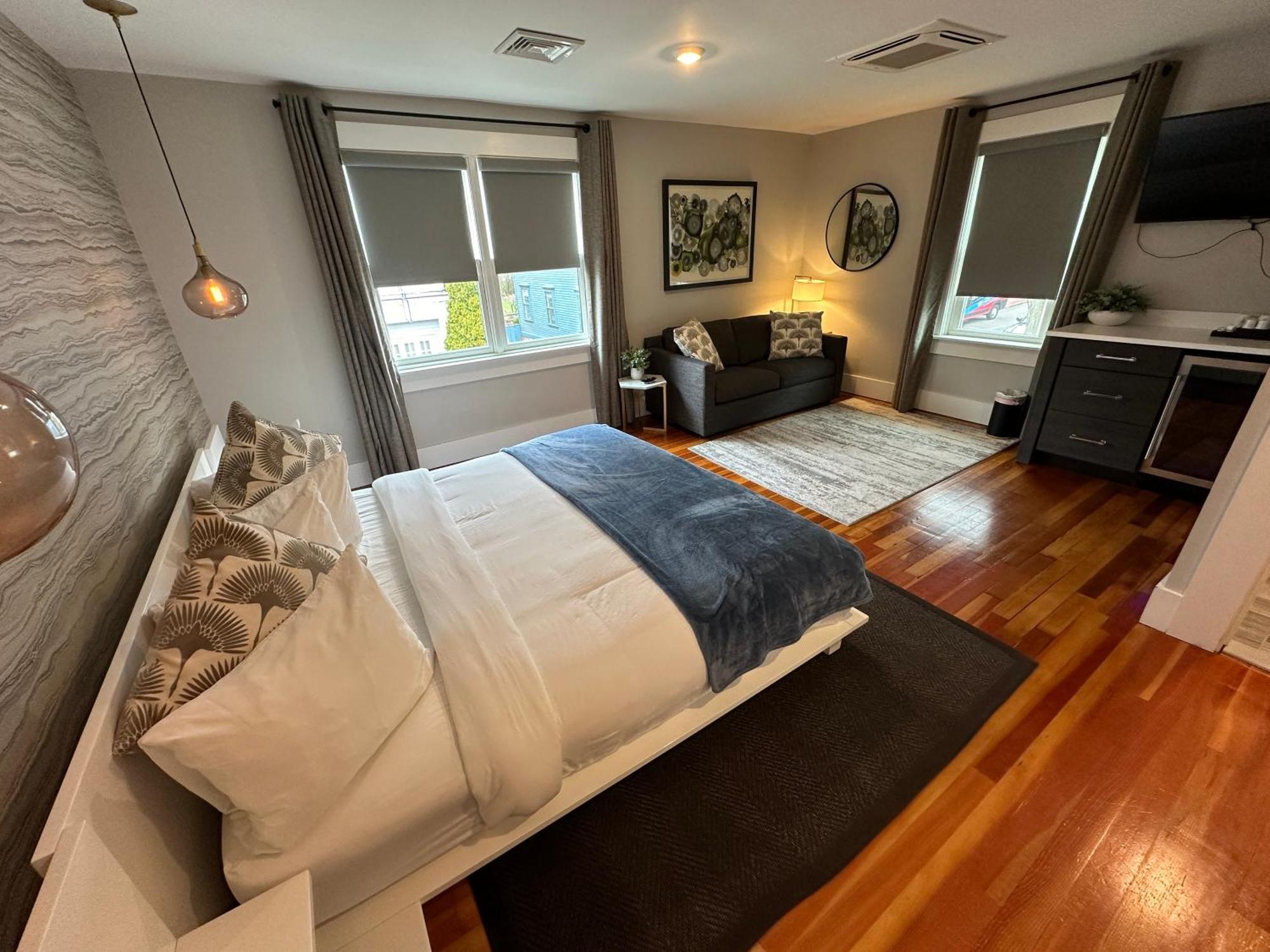 Entire Modern 7 Unit 7 Bath Boutique Inn Newport Exterior foto