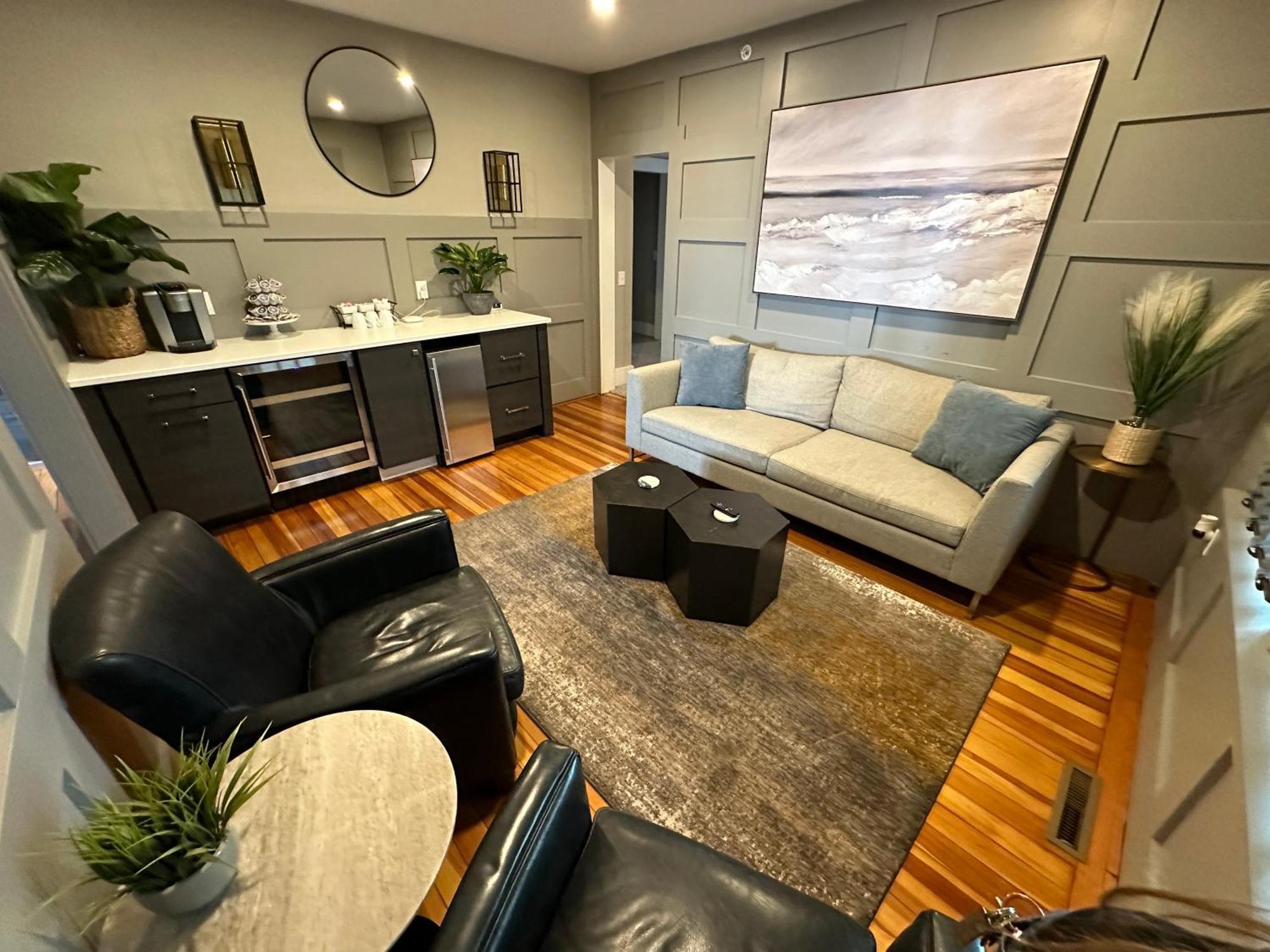 Entire Modern 7 Unit 7 Bath Boutique Inn Newport Exterior foto